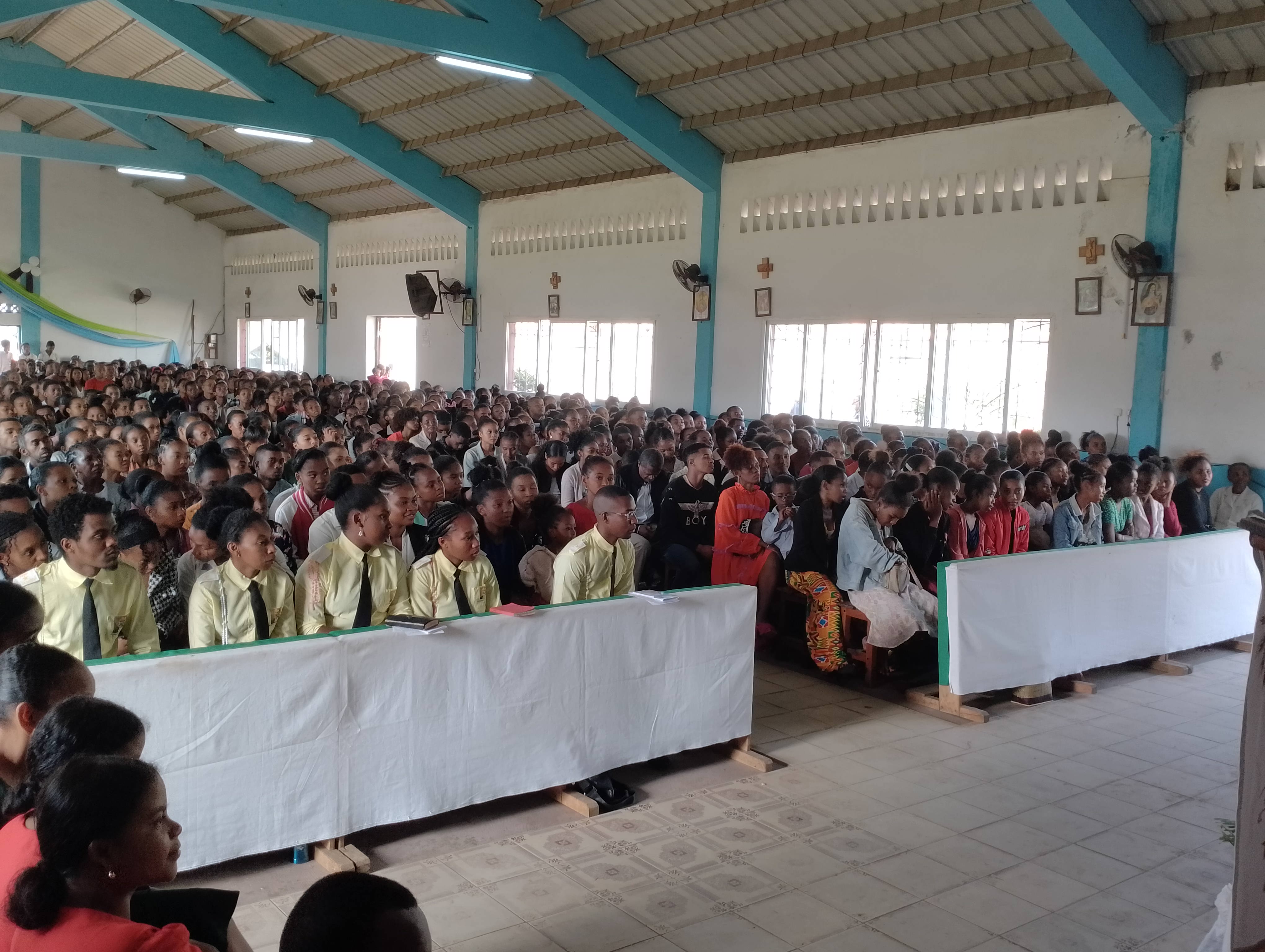 Misjonarze Oblaci wśród młodzieży